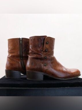 Frye Lynn Military Snap Short Boots in Cognac Antique
